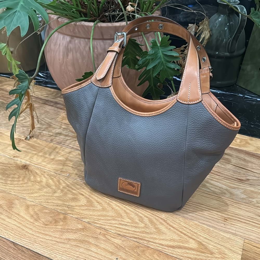*Like New* Dooney & Bourke gray with tan pebble leather shoulder purse.
